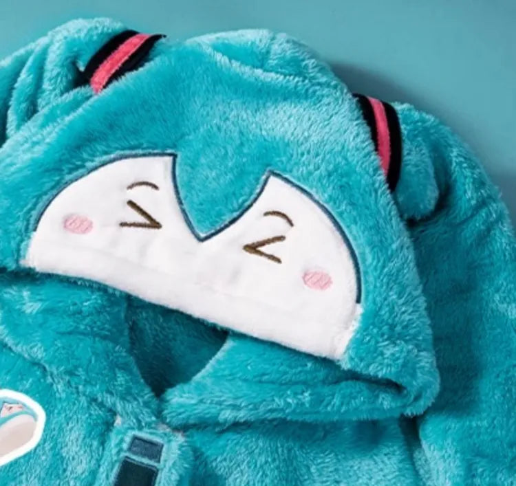67.25]Hatsune Miku Winter Pajama Super Long Ponytails Hood Sleepwear