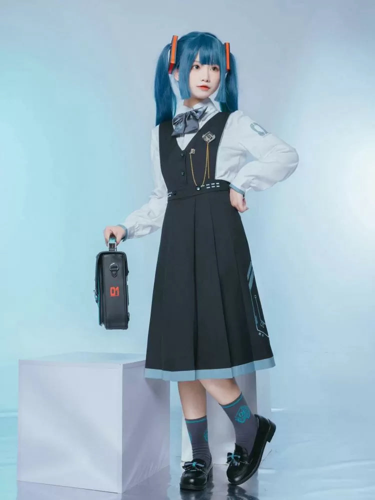 Hatsune Miku Collab Pleated Skirt Black Overalls