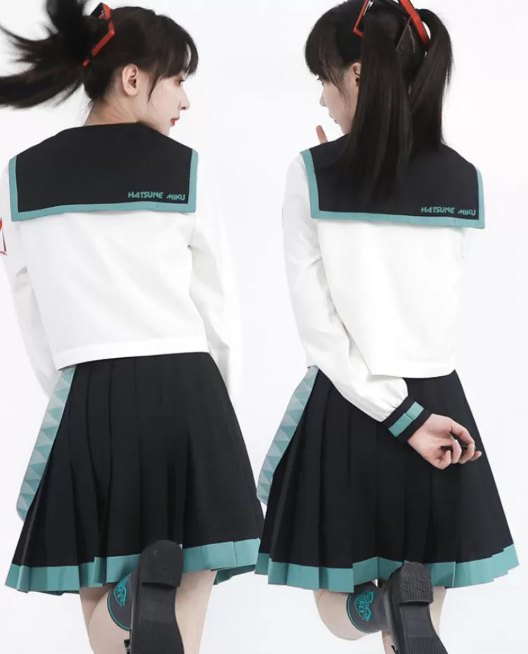 Black Pleated Hatsune Miku Skirt