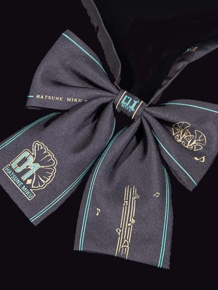 Ginkgo Leaves Print Black Bow Tie Hatsune Miku Collaboration